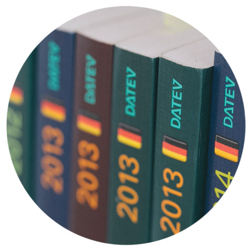 steuergesetzbücher buchrücken